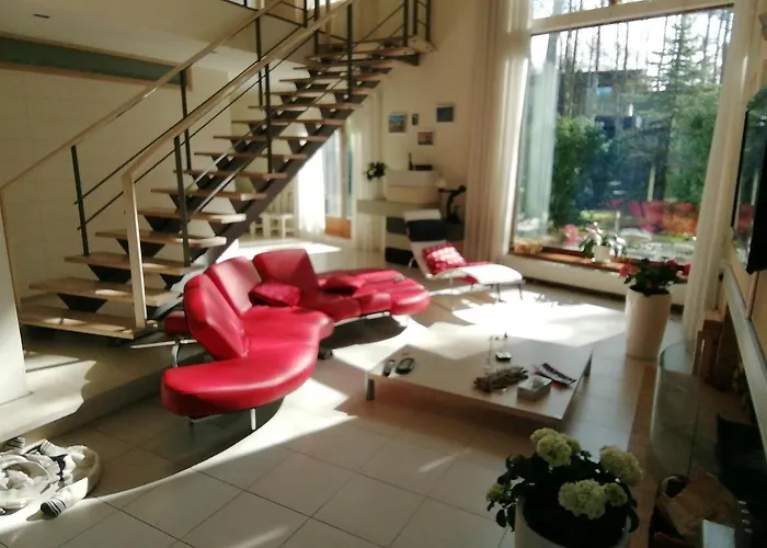 In Near Popular Villa Tallin