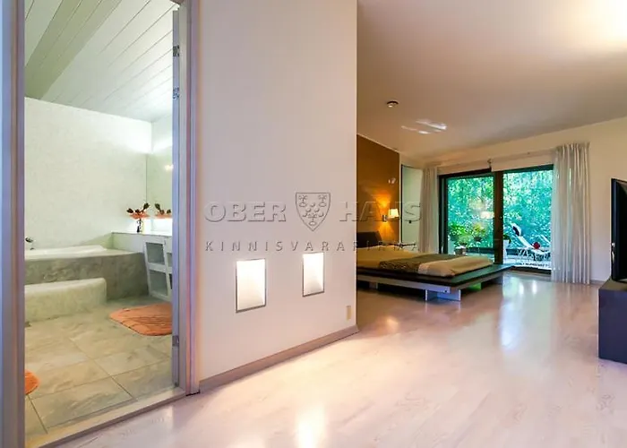 In Near Popular * Tallin