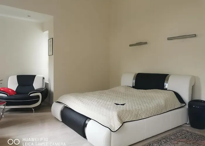 In Near Popular Villa Tallin